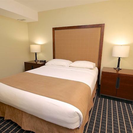 Medicine Hat Inn & Suites Zewnętrze zdjęcie