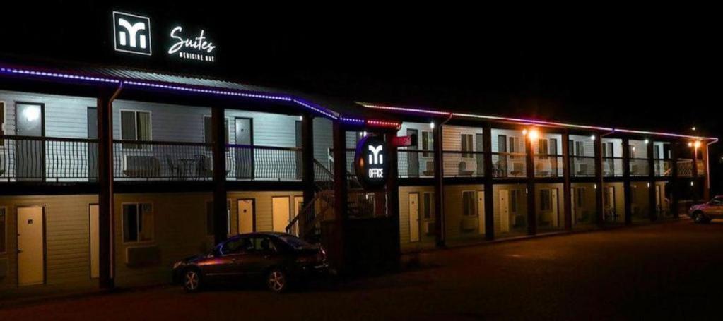 Medicine Hat Inn & Suites Zewnętrze zdjęcie