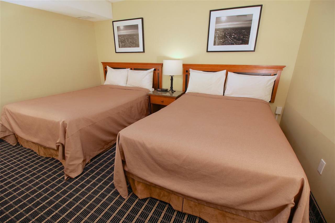 Medicine Hat Inn & Suites Zewnętrze zdjęcie