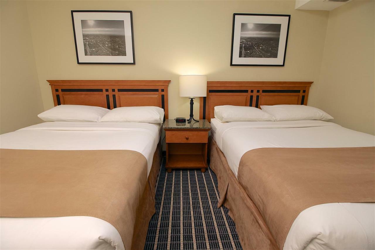 Medicine Hat Inn & Suites Zewnętrze zdjęcie